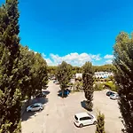 Le Grand Bleu, Motte, Λα Γκραντ-Μοτ